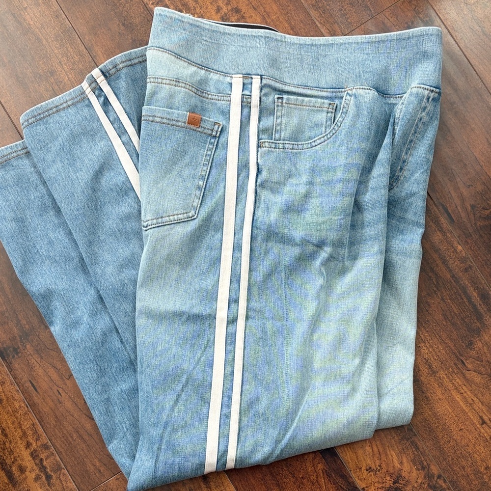 HALARA Flex High Waisted Stripe Wide Leg Jean with Pockets LARGE TALL - Picture 4 of 9